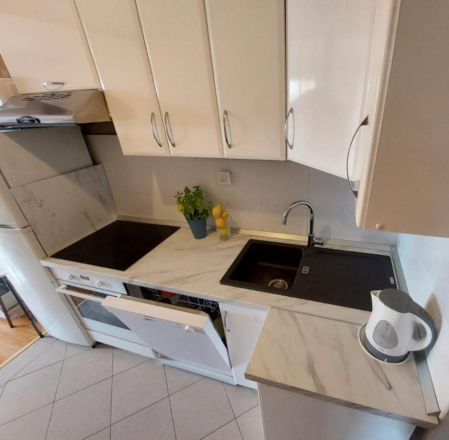 Apartment Vira Makarska Exterior photo